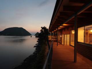 三角西港の家, 坂本達哉建築設計事務所 坂本達哉建築設計事務所 Modern houses Wood Wood effect