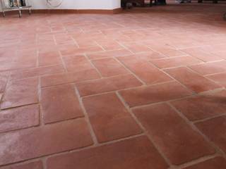 Pavimento in cotto, Tuscany Art Tuscany Art Rustic style walls & floors Ceramic