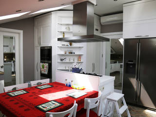 Bebek Çatı Katı, İndeko İç Mimari ve Tasarım İndeko İç Mimari ve Tasarım クラシックデザインの キッチン