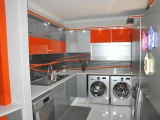Orange and Silver Niemann Kitchen with Cesar Stone Work Tops., Expert Kitchens and Interiors Expert Kitchens and Interiors Moderne Küchen