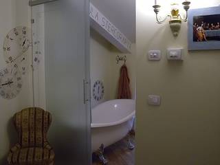 Attico a Soncino, A2architetti A2architetti Classic style bathroom
