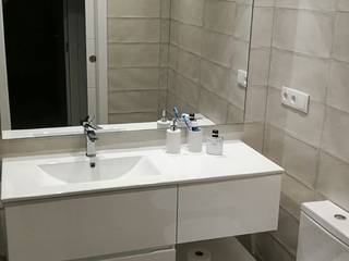 BAÑOS EN BENICASIM, COCINAS Y BAÑOS A. ROSELLÓ COCINAS Y BAÑOS A. ROSELLÓ Modern Banyo