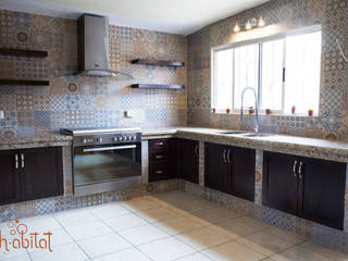 Cocina Moderna con azulejo Vintage, H-abitat Diseño & Interiores H-abitat Diseño & Interiores Dapur Gaya Eklektik Ubin Multicolored
