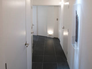 RESONANCE -５８m²に、二つの音楽スタジオが, 株式会社ブルースタジオ 株式会社ブルースタジオ Modern corridor, hallway & stairs