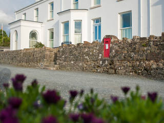 New dwelling added to row of fisherman's cottages, Des Ewing Residential Architects Des Ewing Residential Architects Будинки