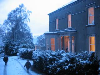 Constructed in 1831 Grade B1 listed Martello House has been fully restored with modern additions, Des Ewing Residential Architects Des Ewing Residential Architects Будинки