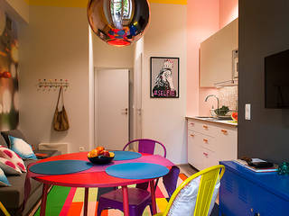 Apartament DISCO, Finchstudio Finchstudio Modern corridor, hallway & stairs Multicolored