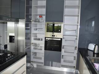 Cozinha em termolaminado com ilha, Ansidecor Ansidecor Modern kitchen Engineered Wood Transparent