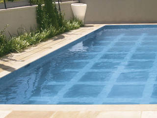 Glass covered Movable Floor, AGOR Engineering AGOR Engineering Piscinas de estilo moderno