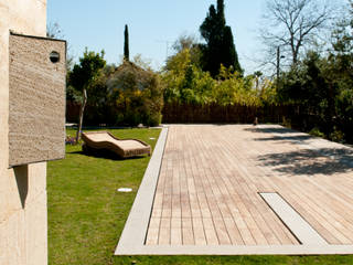 Wood deck Covered Movable Floor, AGOR Engineering AGOR Engineering Piscinas de estilo moderno