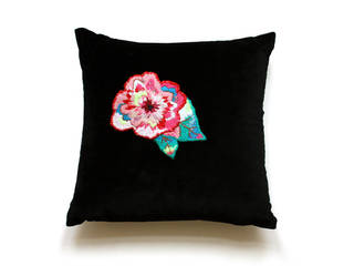 Embroidered pillows, My Friend Paco My Friend Paco Modern houses Textile Amber/Gold