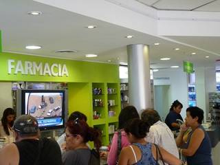 Iluminación LED Farmacia y perfumería Pacheco Norte, Iluminación LED Iluminación LED Gewerbeflächen