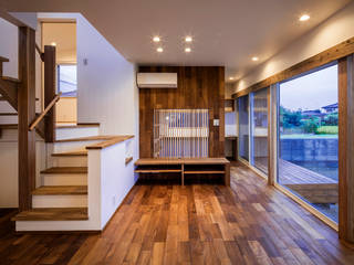 太子町の家－terrace side house－, 祐建築設計事務所 祐建築設計事務所 Moderne Wohnzimmer