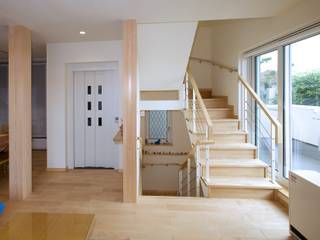 Ｋ邸, アリア建築工房 アリア建築工房 Escaleras Madera Acabado en madera