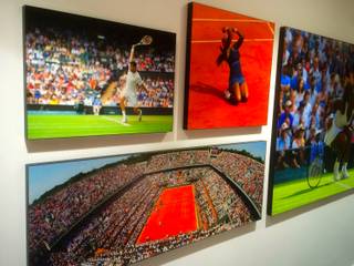 Décoration du 1er étage de la Mouratoglou Tennis Academy à Sophia Antipolis, Atelier 1331 Atelier 1331 モダンデザインの リビング アルミニウム/亜鉛