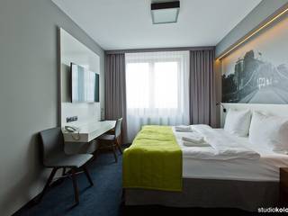 POKÓJ HOTELOWY 2-OSOBOWY W HOTELU TERMINAL WE WROCŁAWIU., STUDIO KOLOROVA STUDIO KOLOROVA พื้นที่เชิงพาณิชย์