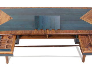 Aizvara: A solid wood executive desk, Alankaram Alankaram Bureau moderne Bois massif Multicolore