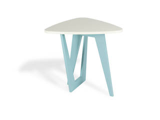 Viceversa Coffee Table - Triangular, Microstudio Microstudio Soggiorno in stile scandinavo Legno Effetto legno