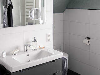 Kleines Badezimmer unter dem Dach, BANOVO GmbH BANOVO GmbH