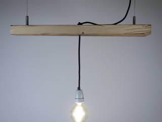 Hängelampe aus recycelter Holzbohle, Meister Lampe Meister Lampe Livings de estilo minimalista Madera Acabado en madera