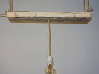 Hängelampe aus Holzbohle, Meister Lampe Meister Lampe ห้องนั่งเล่น