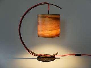 Tischlampe Falx - Upcycling von LuxUnica, LuxUnica - Upcycling-Kunst LuxUnica - Upcycling-Kunst Phòng khách phong cách chiết trung