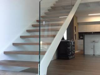 Nuova scala con doppio cosciale, Ideal Ferro snc Ideal Ferro snc Modern corridor, hallway & stairs Iron/Steel