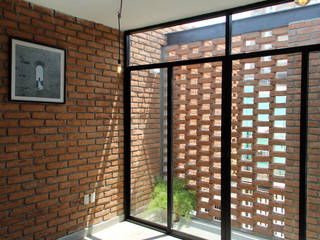 Casa Tadeo, Apaloosa Estudio de Arquitectura y Diseño Apaloosa Estudio de Arquitectura y Diseño Тераса