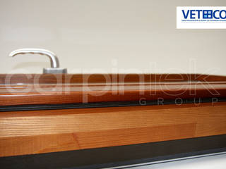 Nuestra ventana inteligente... IntelTek, CARPINTEK GROUP CARPINTEK GROUP شبابيك خشب Wood effect