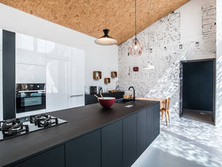 Rénovation écologique d'une maison de ville, Pixcity Pixcity Modern kitchen