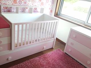 Quarto da Mafalda - cama convertível , FlyBaby FlyBaby Cuarto para niñas