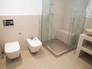 Reforma integral en Sant Just Desvern, Grupo Inventia Grupo Inventia Modern bathroom Tiles