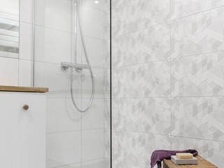 Mała łazienka o dużych możliwościach, IDEALS . Marta Jaślan Interiors IDEALS . Marta Jaślan Interiors Skandinavische Badezimmer