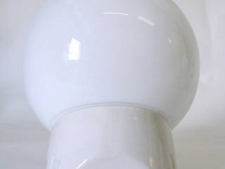 "BERLIN L 30° OPAL" Bauhaus Zweck Lampe Porzellan / Opalglas, Lux-Est Lux-Est Gewerbeflächen Glas Weiß