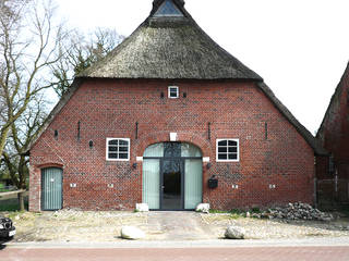 Bauernhaus // Umbau + Modernisierung, RONALD-KIRSCH PLANungsgesellschaft RONALD-KIRSCH PLANungsgesellschaft Houses اینٹوں