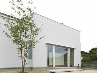 中庭のある白い家, TKD-ARCHITECT TKD-ARCHITECT Casas modernas: Ideas, diseños y decoración