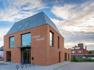 Dental Friends, Van der Schoot Architecten bv BNA Van der Schoot Architecten bv BNA พื้นที่เชิงพาณิชย์ หิน