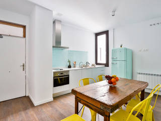 Apartamento Calatrava 1, StudioBMK StudioBMK Kitchen