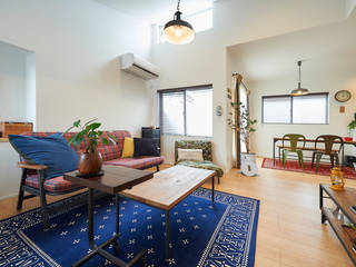 homify Industriale Wohnzimmer