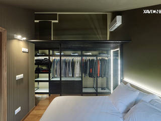 homify Modern style dressing rooms Iron/Steel