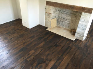 Reclaimed Oak floors, The British Wood Flooring Company The British Wood Flooring Company Salas de estilo clásico