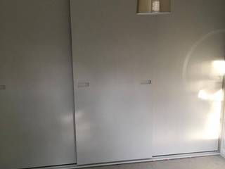 Sprayed Sliding Door Wardrobe London HA5, Kleiderhaus ltd Kleiderhaus ltd Dormitorios minimalistas