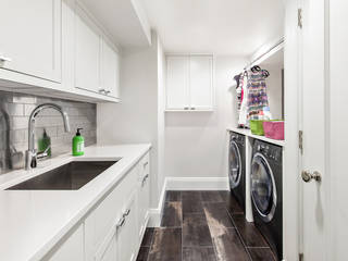 Laundry Rooms, Clean Design Clean Design Modern Corridor, Hallway and Staircase