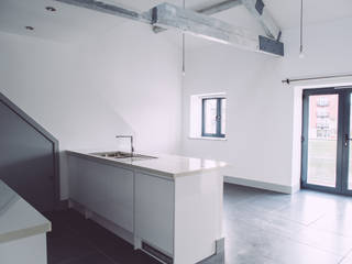The Old Bond Store Apartments, Exeter Quay, In Ex Design In Ex Design Industrial style kitchen