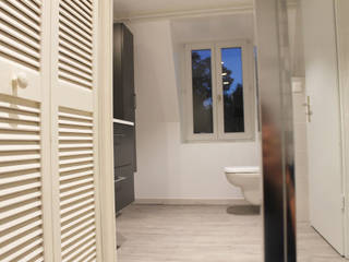 SALLE DE BAIN A STRASBOURG, Agence ADI-HOME Agence ADI-HOME Salle de bain moderne Céramique Blanc