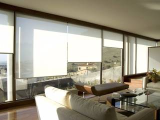 Limpieza de cortinas roller, DV arquitectura DV arquitectura หน้าต่าง วัสดุสังเคราะห์ Brown