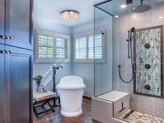 Country Estates Master Bath , Studio Design LLC Studio Design LLC Klassieke badkamers