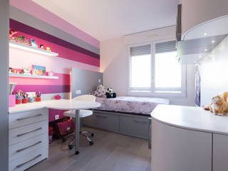 Chambre enfant fille, LA CUISINE DANS LE BAIN SK CONCEPT LA CUISINE DANS LE BAIN SK CONCEPT Habitaciones para niños de estilo moderno