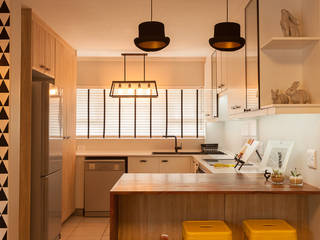 House B - House Design , Redesign Interiors Redesign Interiors Eclectische keukens