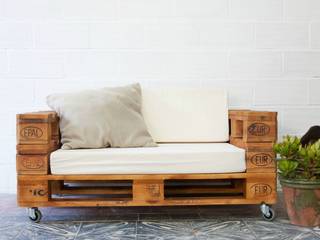 SILLON MOD. KIEV, Pequeños Proyectos Pequeños Proyectos Living room لکڑی Wood effect